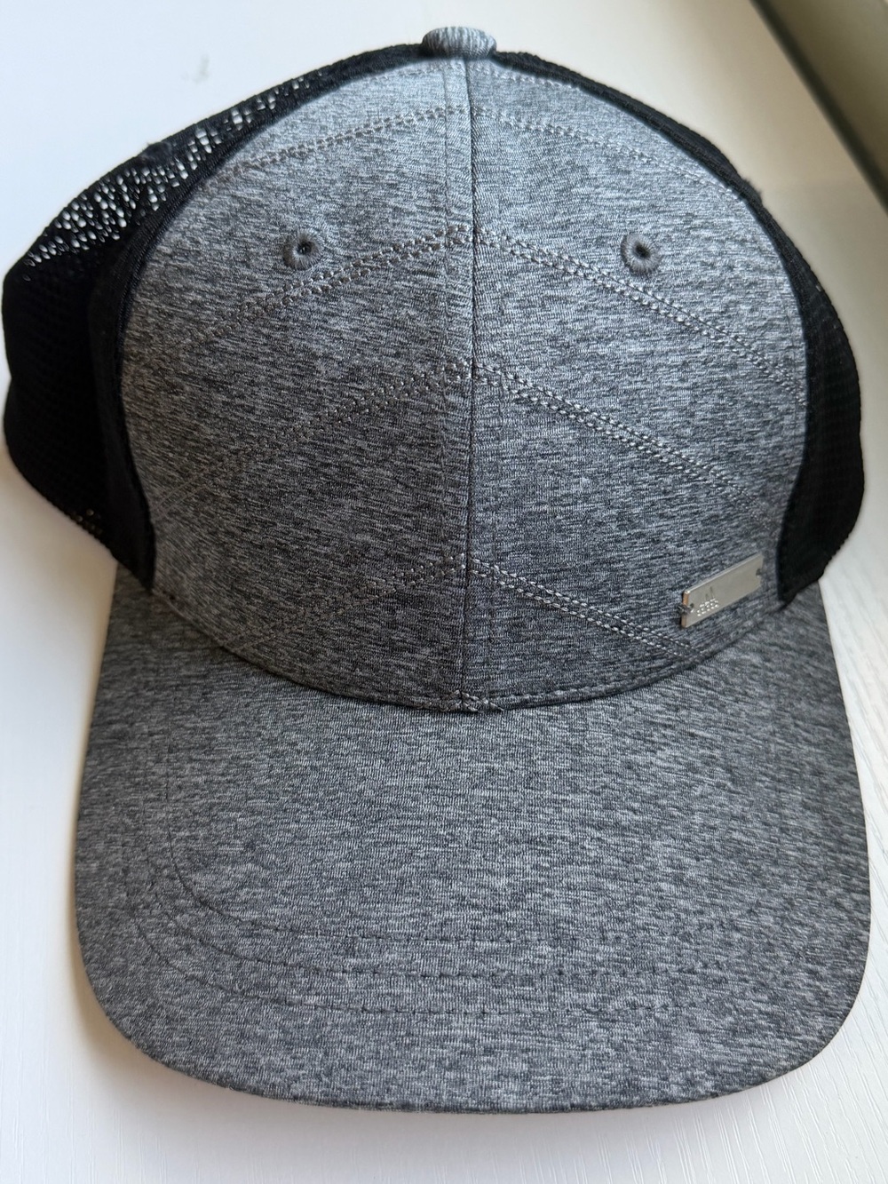 Adidas Women’s Heather Gray Black Mesh Trucker Snapback Hat One Size